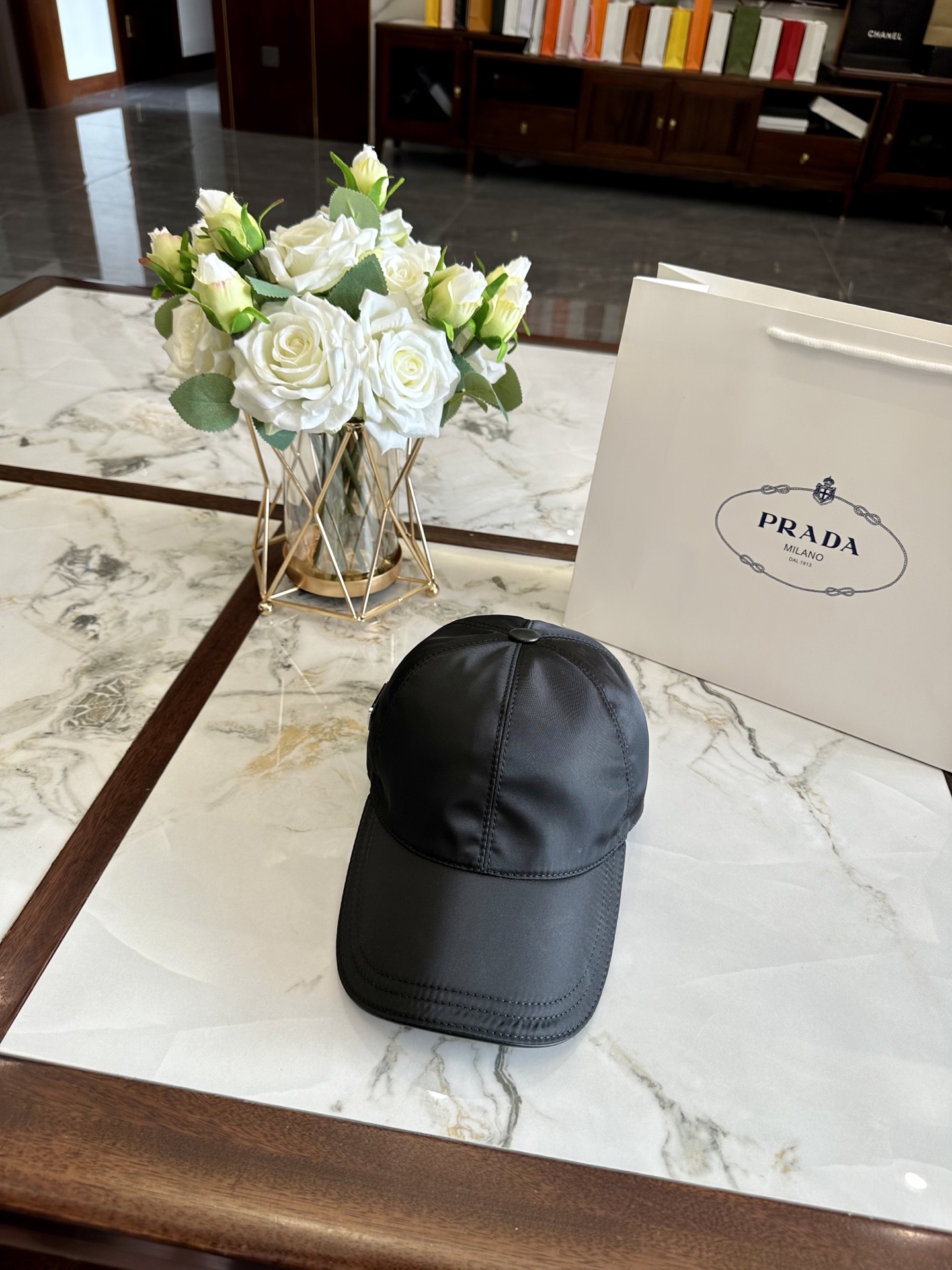 prada hat model 31